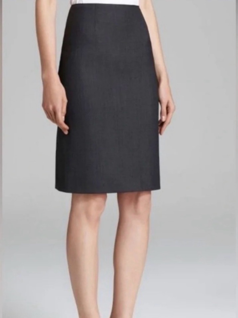 Theory Black Tailored Pencil Skirt! Golda 2! Flattering and elegant!